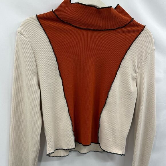 Cider Cropped Ribbed Colorblock Mock Neck Long Sleeve in Cream/Rust/Black | XL - Picture 4 of 6